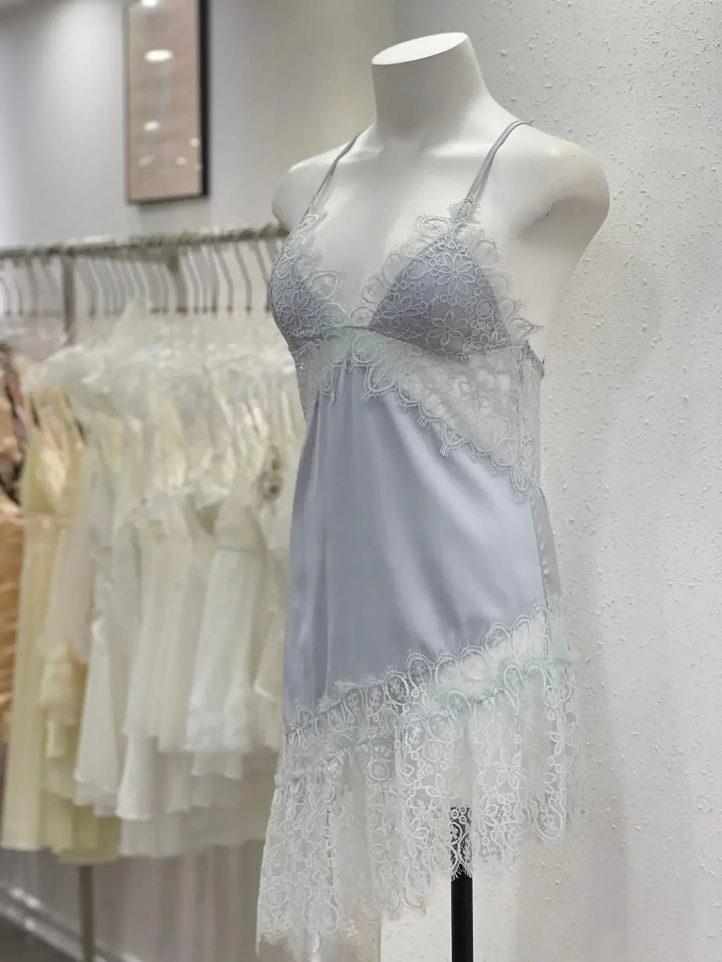 chemise de nuit femme broderie anglaise